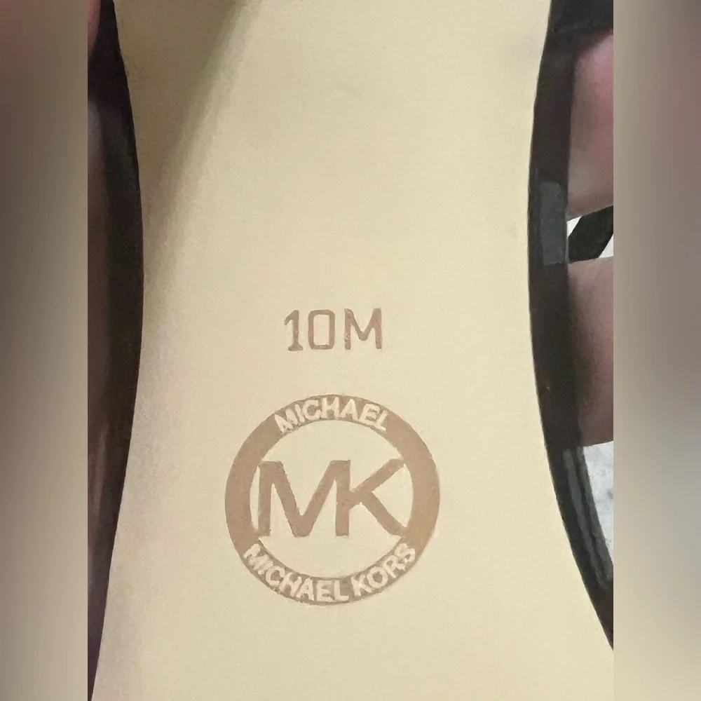 NEW women’s Michael Kors Simone Mid Sandals patent shiny leather- Black US 10M